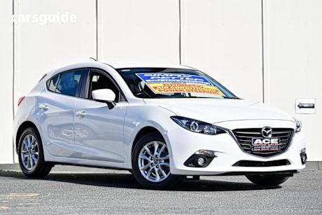 White 2015 Mazda 3 Hatchback Maxx