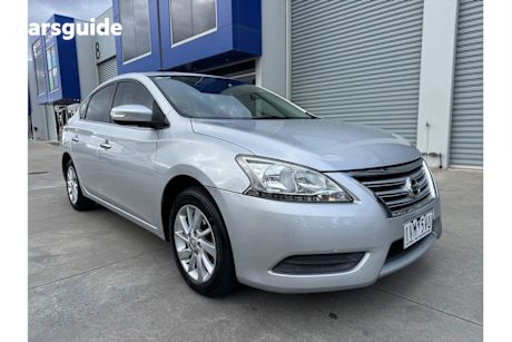 Silver 2015 Nissan Pulsar Sedan ST F
