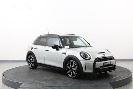 Silver 2021 Mini Cooper Hatchback S Classic 5D Hatch