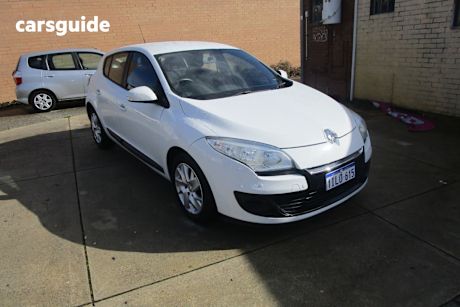 White 2014 Renault Megane Hatchback Expression