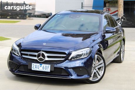 Blue 2018 Mercedes-Benz C300 Sedan