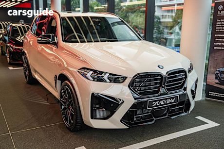 White 2024 BMW X5 SUV COMPETITION 4X4