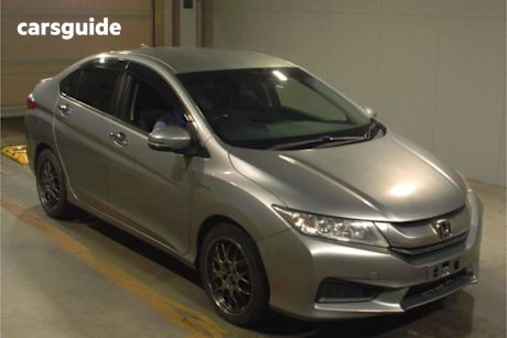 Silver 2015 Honda Grace Sedan Hybrid LX