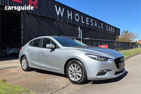 Silver 2018 Mazda 3 Sedan NEO Sport