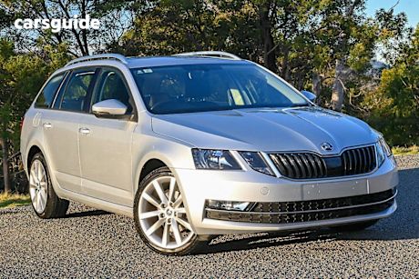 Silver 2018 Skoda Octavia Wagon 110 TSI