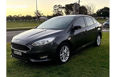 Grey 2016 Ford Focus Sedan Trend