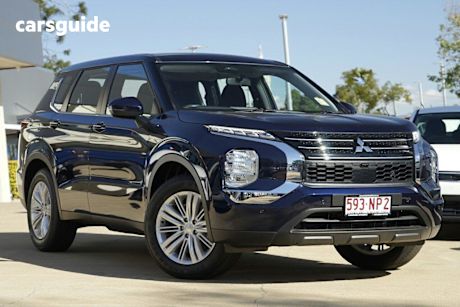 Blue 2024 Mitsubishi Outlander Wagon ES 7 Seat (2WD)