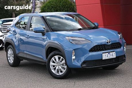 Blue 2023 Toyota Yaris Cross SUV GX F