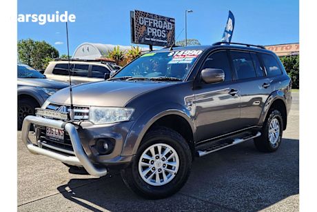 Brown 2014 Mitsubishi Challenger SUV 4X4
