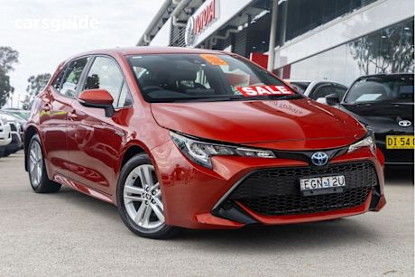 Red 2019 Toyota Corolla Hatch ASCENT SPORT HYBRID F