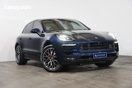 Blue 2018 Porsche Macan Wagon GTS