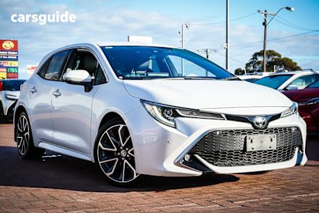 White 2020 Toyota Corolla Hatchback Zr Two Tone Option