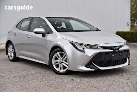 Silver 2022 Toyota Corolla Hatch ASCENT SPORT F