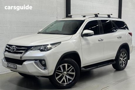 White 2016 Toyota Fortuner Wagon Crusade