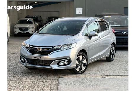 Silver 2018 Honda Fit Hatch