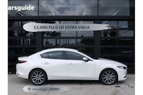 White 2025 Mazda Mazda3 Sedan G20 EVOLVE F
