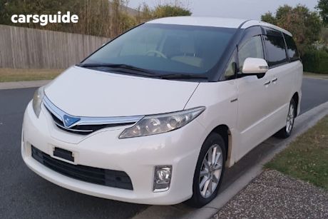White 2013 Toyota Estima Commercial AERAS