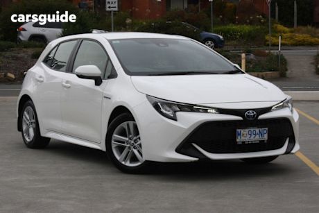 White 2022 Toyota Corolla Hatch ASCENT SPORT HYBRID F