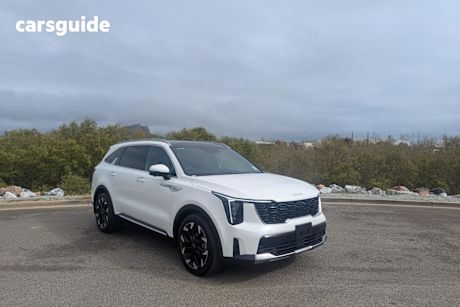 White 2025 Kia Sorento Wagon GT-Line 7 Seat