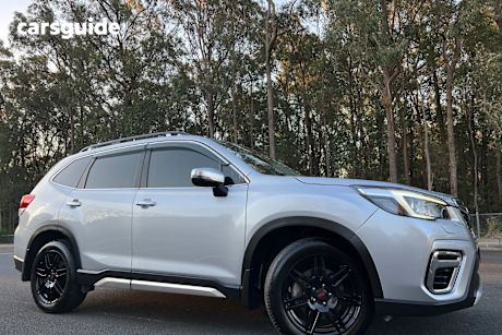 Silver 2018 Subaru Forester Wagon 2.5I-S (Awd)