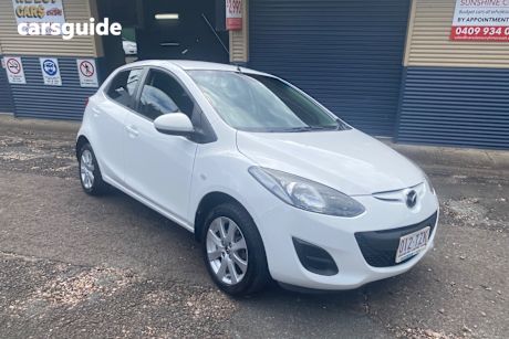 White 2014 Mazda 2 Hatchback Neo Sport