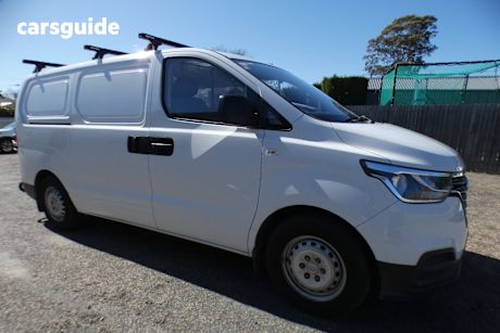 White 2019 Hyundai Iload Van 3S Liftback