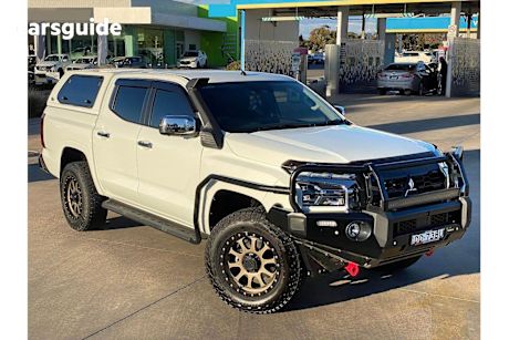White 2024 Mitsubishi Triton Ute Tray GLS 4X4