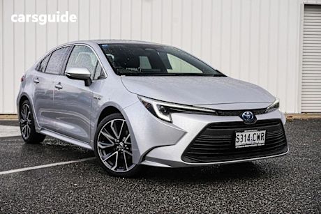 Silver 2023 Toyota Corolla Sedan ZR HYBRID F