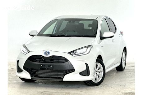 White 2024 Toyota Yaris Hatch S F