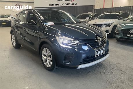 Blue 2023 Renault Captur Wagon Life