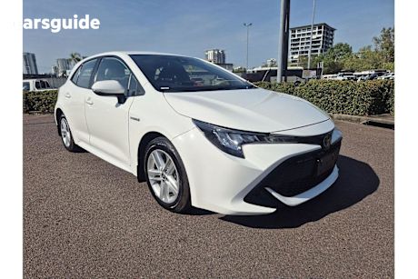 White 2022 Toyota Corolla Hatch ASCENT SPORT HYBRID F