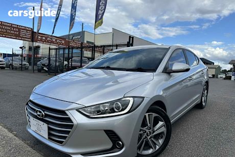 Silver 2018 Hyundai Elantra Sedan Elite 2.0 MPI