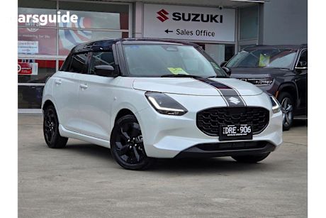 White 2025 Suzuki Swift Hatch HYBRID PLUS F