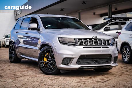 Silver 2018 Jeep Grand Cherokee Wagon Trackhawk (4X4)