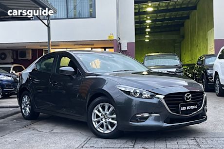 Grey 2018 Mazda 3 Sedan Maxx Sport