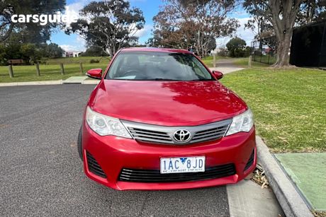 Red 2013 Toyota Camry Sedan Altise