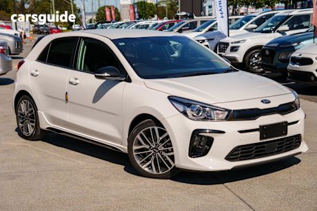 White 2019 Kia RIO Hatchback GT-Line