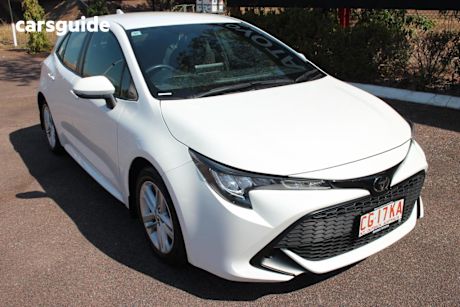 White 2022 Toyota Corolla Hatchback Ascent Sport + Navigation