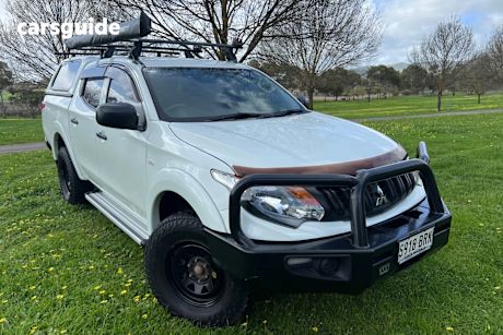 White 2017 Mitsubishi Triton Dual Cab Utility Glx Plus (4X4)
