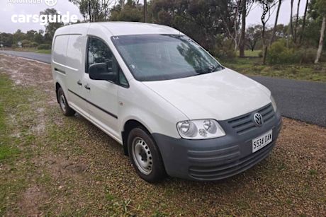 White 2010 Volkswagen Caddy Van Maxi