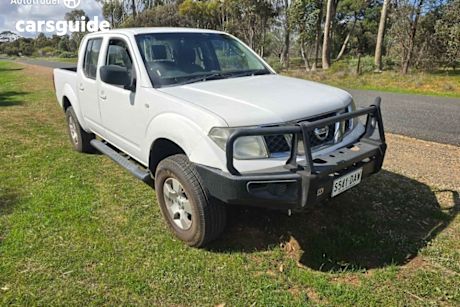 White 2010 Nissan Navara Cab Chassis Dx (4X4)