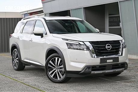 White 2023 Nissan Pathfinder SUV TI-L 4X4