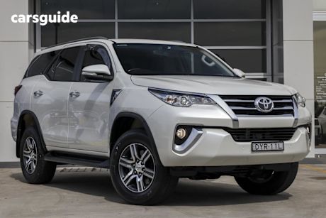 White 2015 Toyota Fortuner Wagon GXL