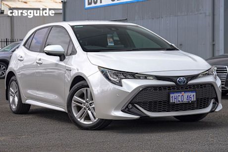 White 2020 Toyota Corolla Hatch SX HYBRID F