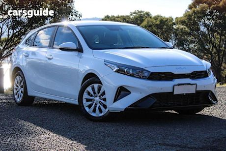 White 2024 Kia Cerato Hatch S F