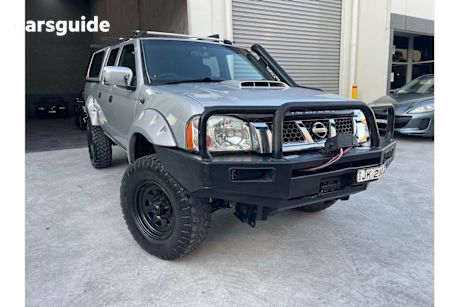 Silver 2014 Nissan Navara Ute Tray ST-R 4X4