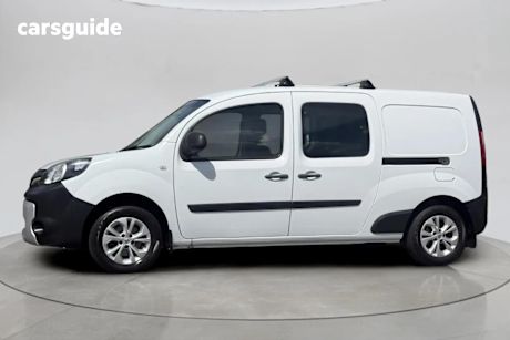 White 2018 Renault Kangoo Van Maxi Crew