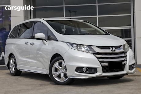 White 2018 Honda Odyssey Wagon VTI