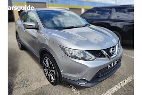 Silver 2015 Nissan Qashqai Wagon Ti (4X2)