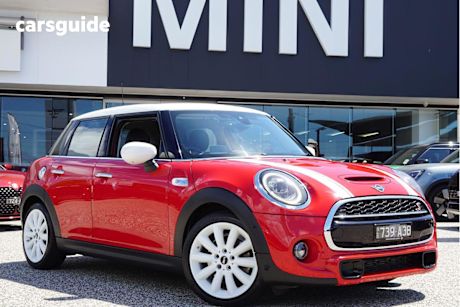 Red 2019 Mini Cooper Hatchback S 5D Hatch